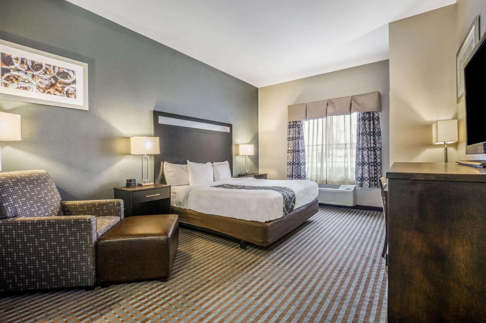 La Quinta Inn & Suites Casino And Bar By Wyndham Glendive Phòng bức ảnh